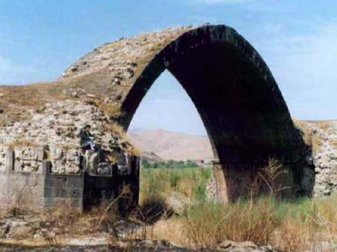 1048.jpg
