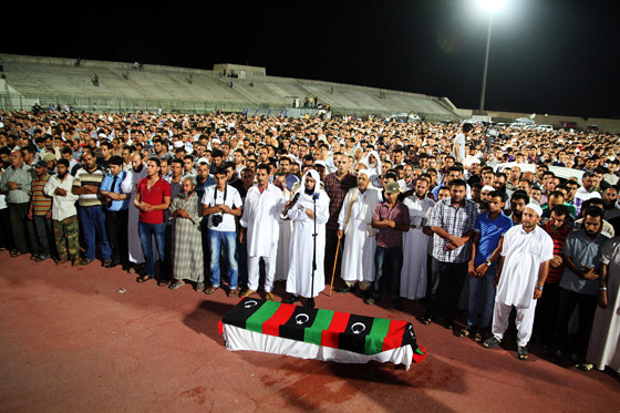 957.jpg